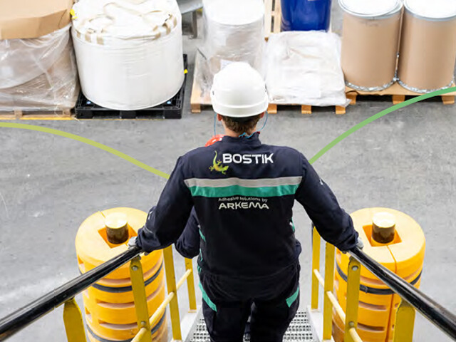 Bostik operator at the Ribécourt production site